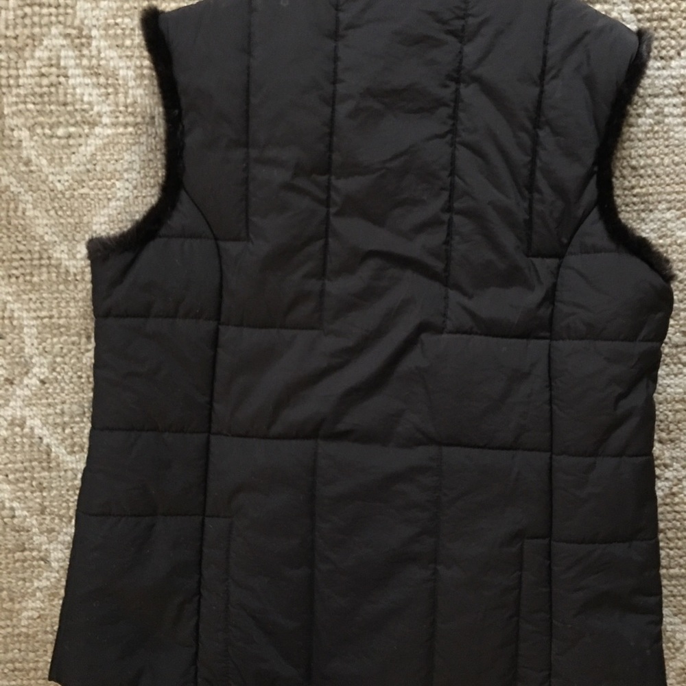 TCM Vest - Picture 5 of 5